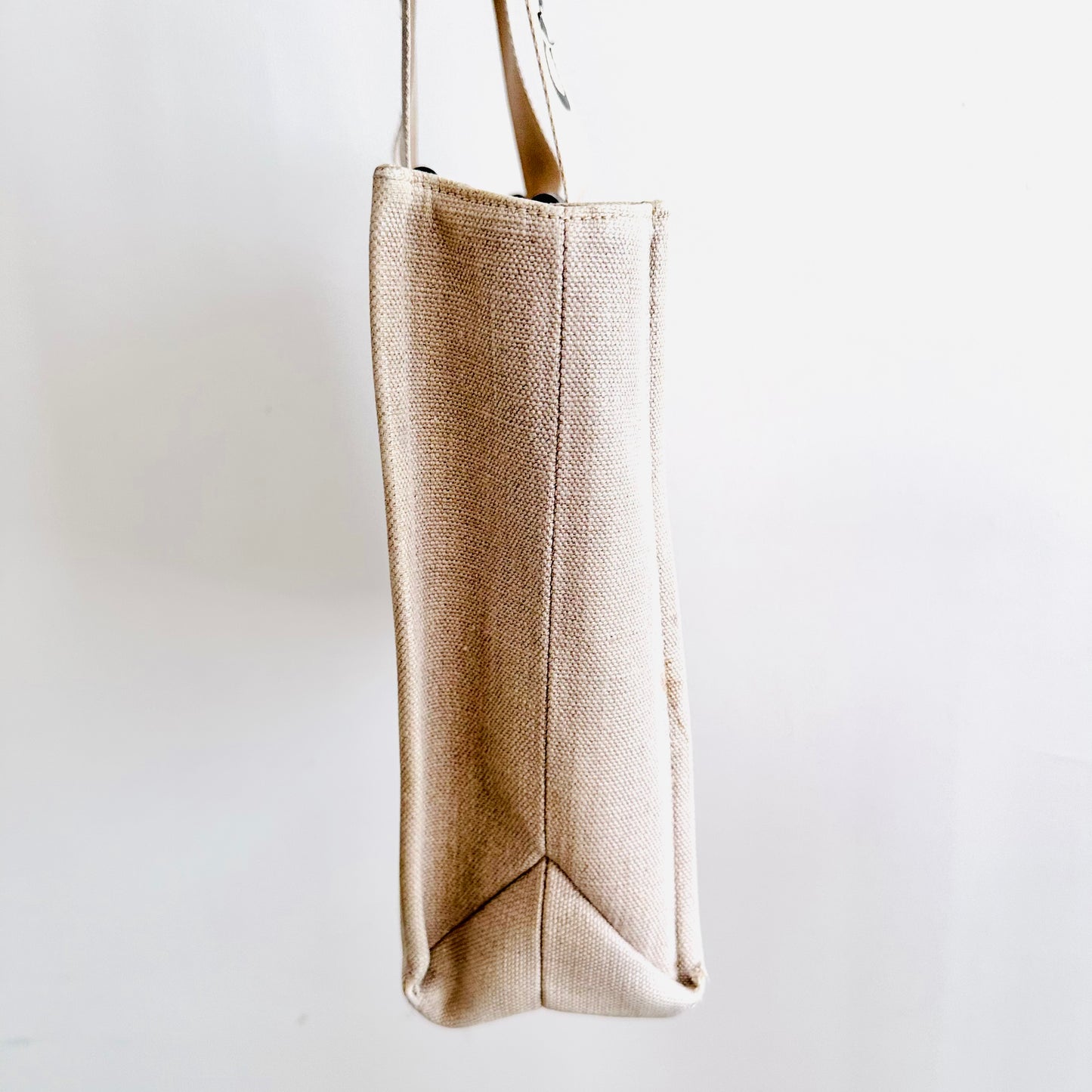 Chloe Woody Beige / Black / White Monogram Logo Shopper Medium Shoulder Tote Bag