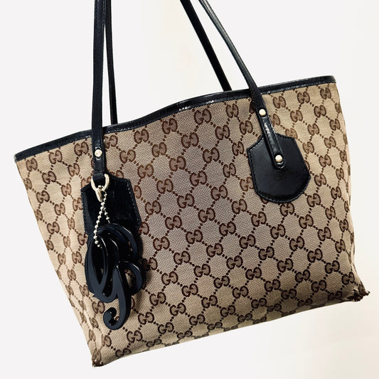 Gucci Beige / Black GG Monogram Logo Sherry Charms Shopper Shoulder Tote Bag