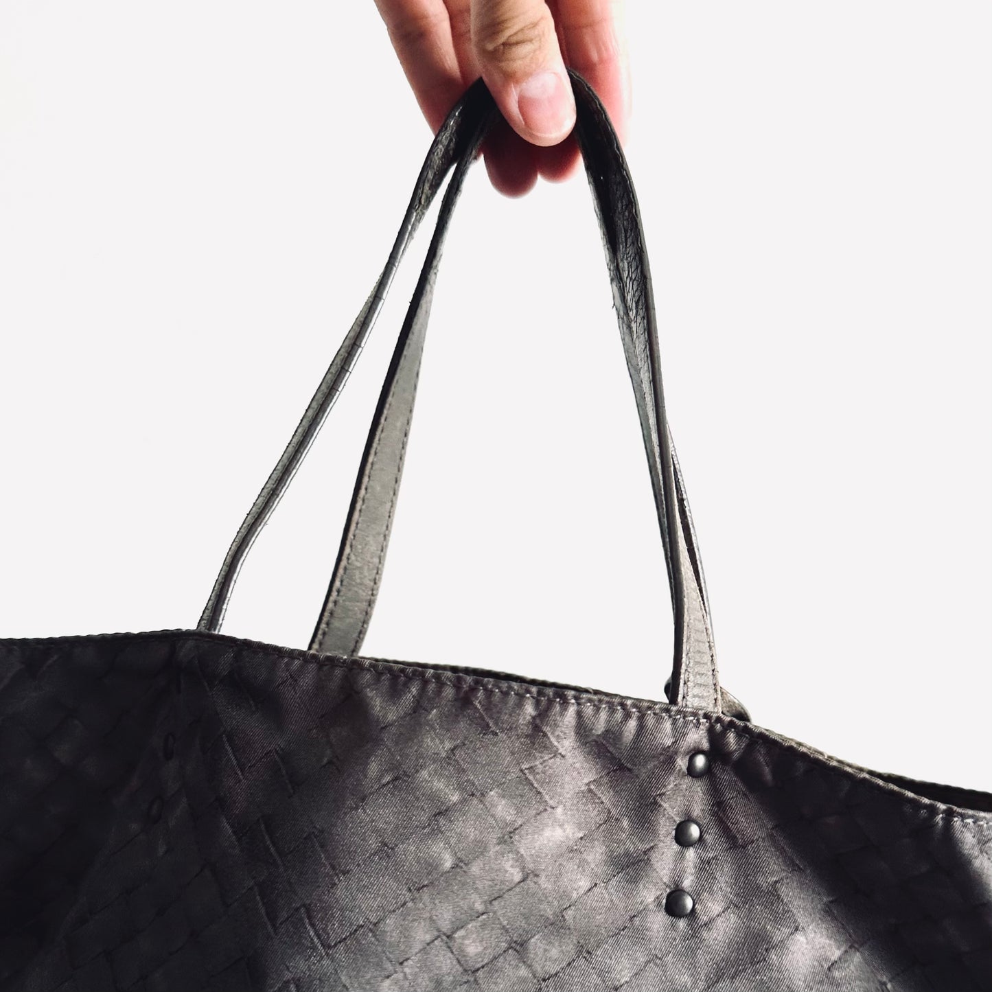 Bottega Veneta BV Intrecciato Dark Grey Intrecciomirage Printed Woven Shopper Shoulder Butterfly Tote Bag