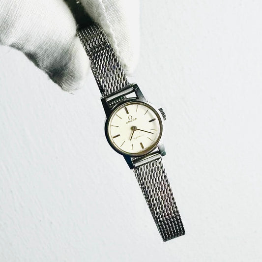 Omega Geneve White Round Dial Stainless Steel 18MM Vintage Watch