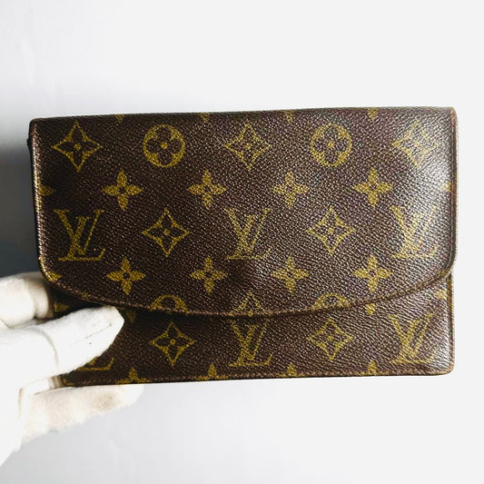 Louis Vuitton LV Monogram Logo GHW Vintage Toiletry Pouch Flap Clutch Case