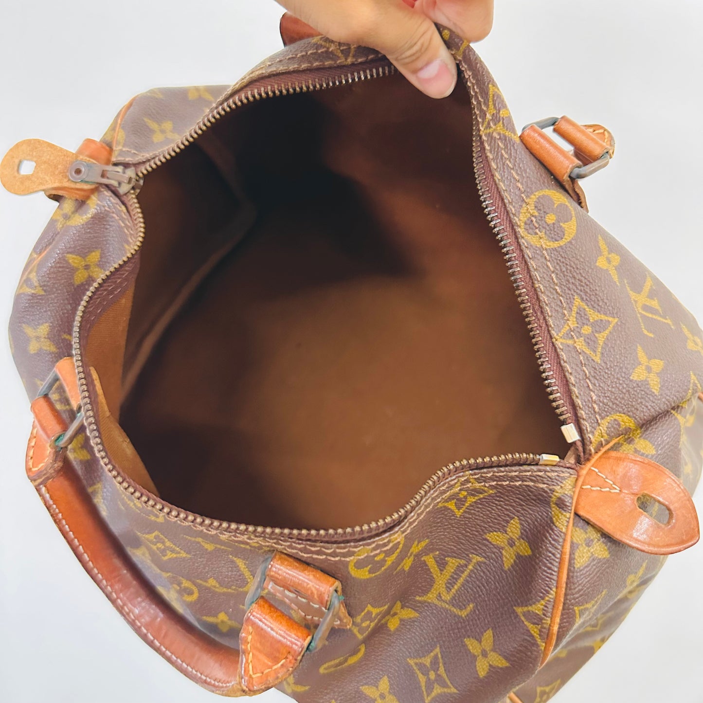 Louis Vuitton LV Boston Speedy 30 Monogram Logo GHW Top Handle Bag