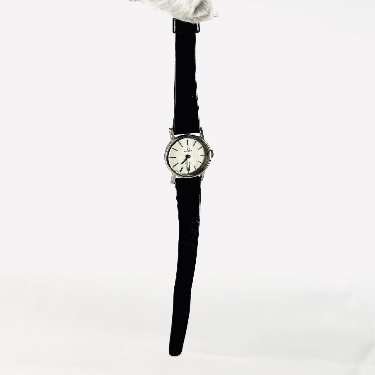 Omega Geneve Silver Stainless Steel Round Dial 24MM Quartz Vintage Watch