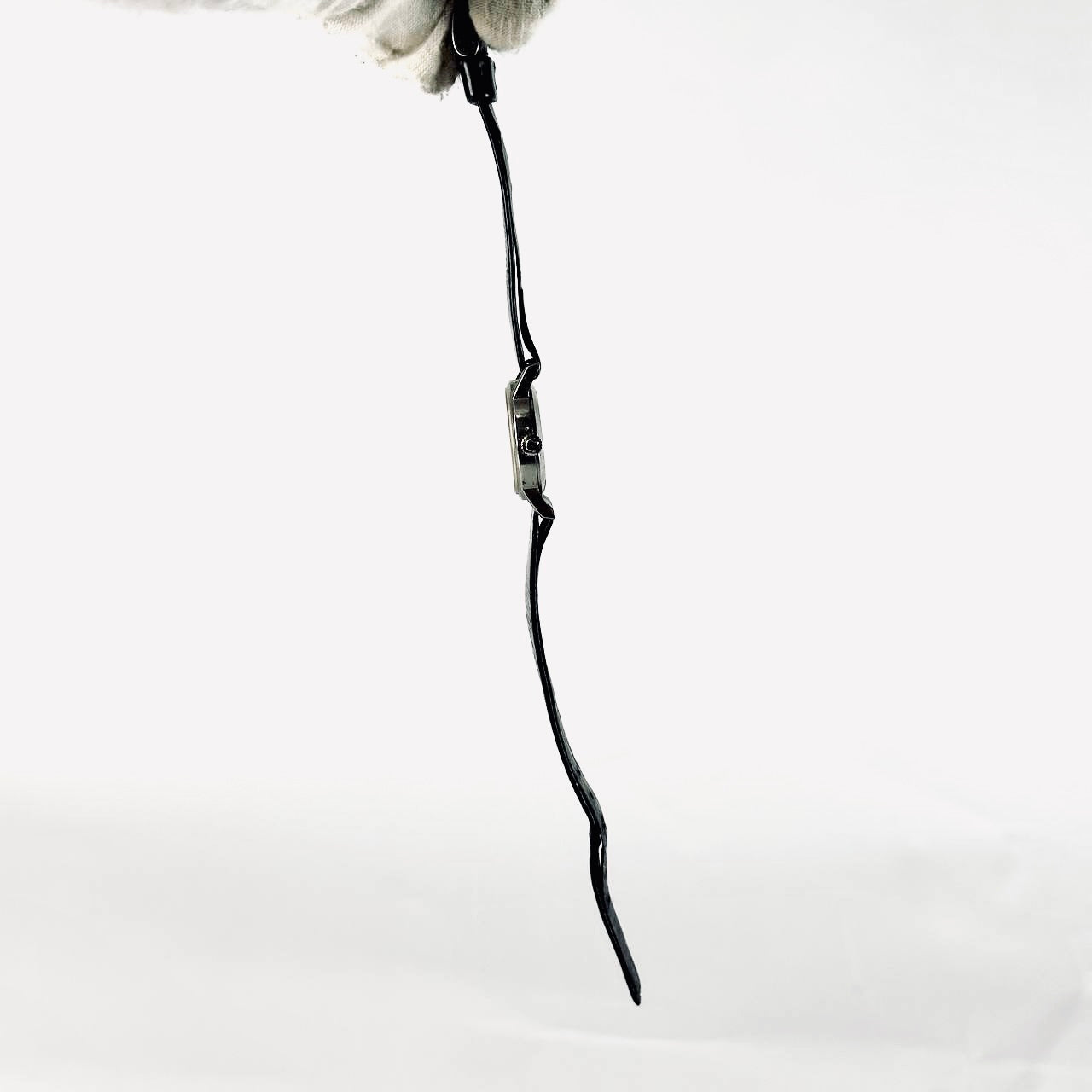 Omega Geneve Silver Stainless Steel Round Dial 24MM Quartz Vintage Watch