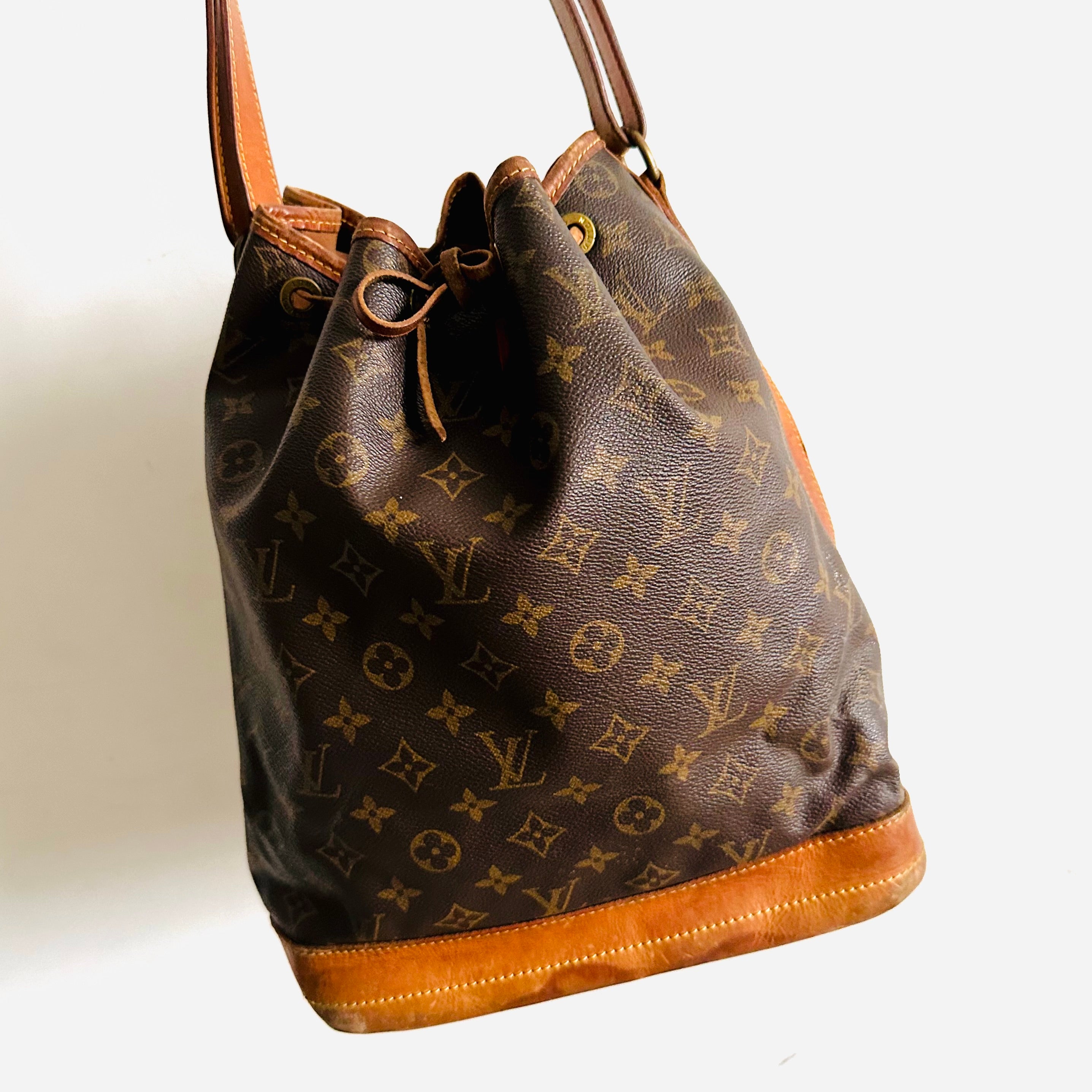 Lv noe 2025 bucket bag price