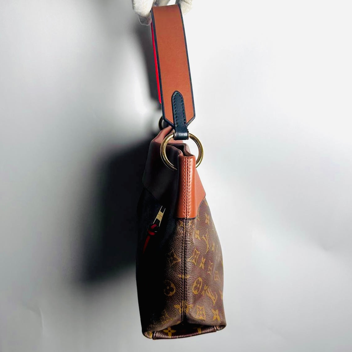 Louis Vuitton LV Tuileries Besace Monogram Logo GHW 2-Way Top Handle Hobo Baguette Shoulder Sling Bag