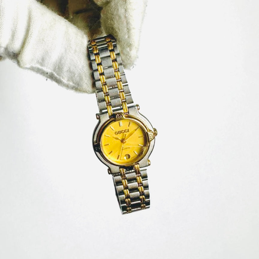Gucci Gold Two Tone Stainless Steel Round Dial 27MM Quartz 9000L Watch
