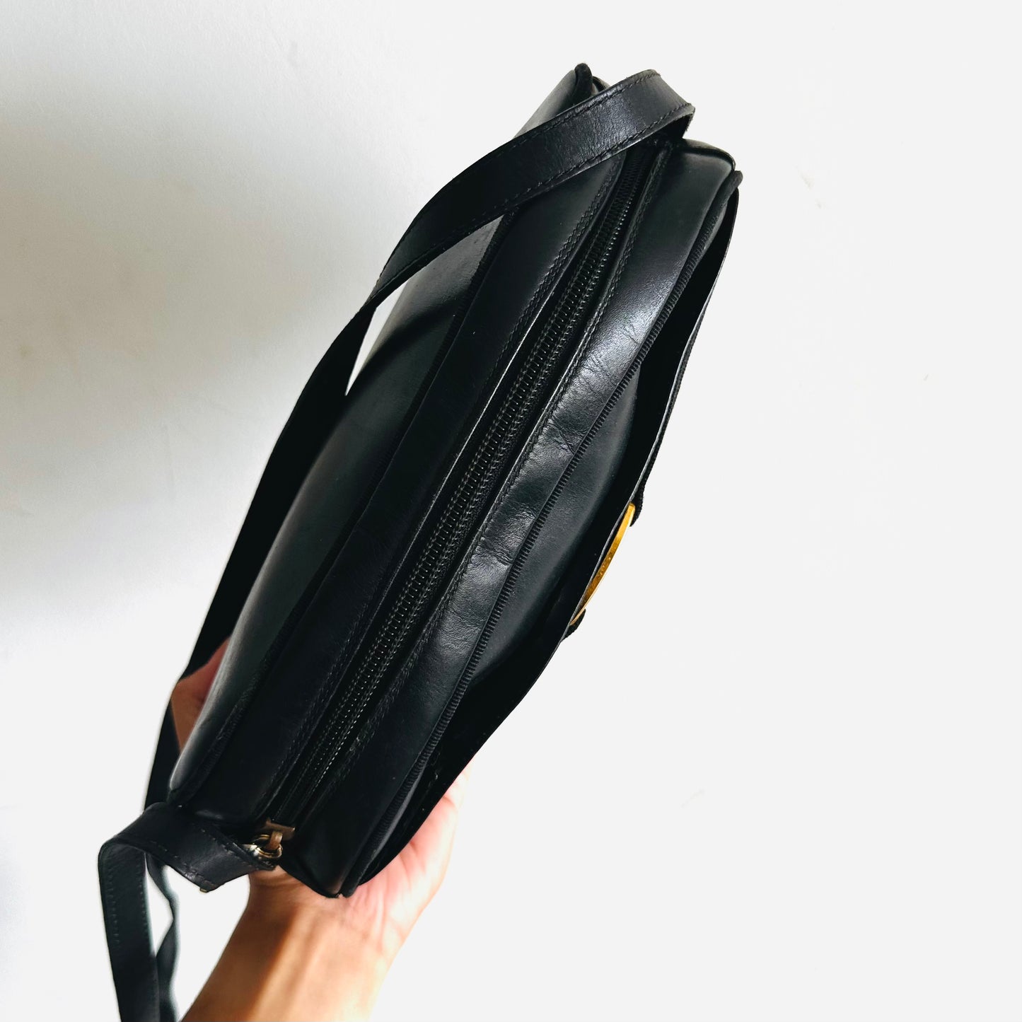 Salvatore Ferragamo Black GHW Vara Bow Camera Smooth Leather Shoulder Sling Bag