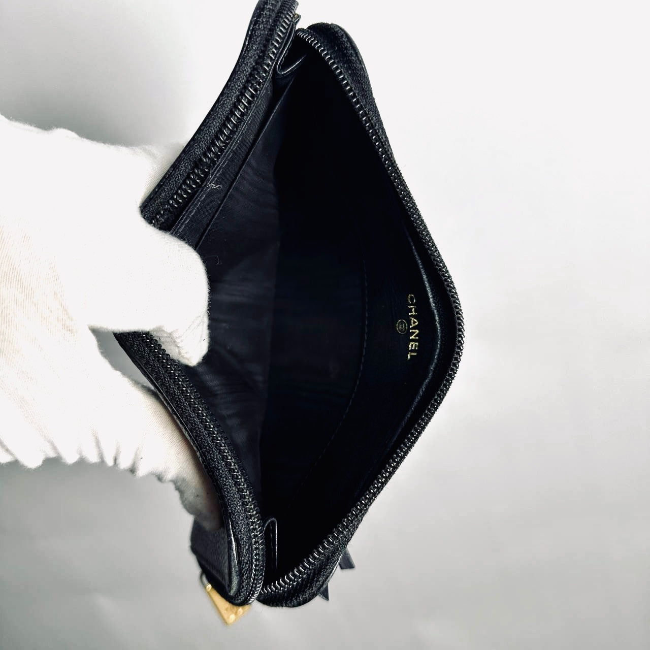 Chanel Black GHW CC Logo Caviar Vintage Zippy Zip Around Long Wallet 9s