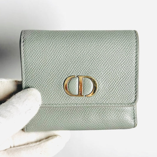 Christian Dior CD 30 Montaigne Medium Lotus Stone Grey / Gray GHW Grained Calfskin Monogram Logo Flap Compact Trifold Wallet