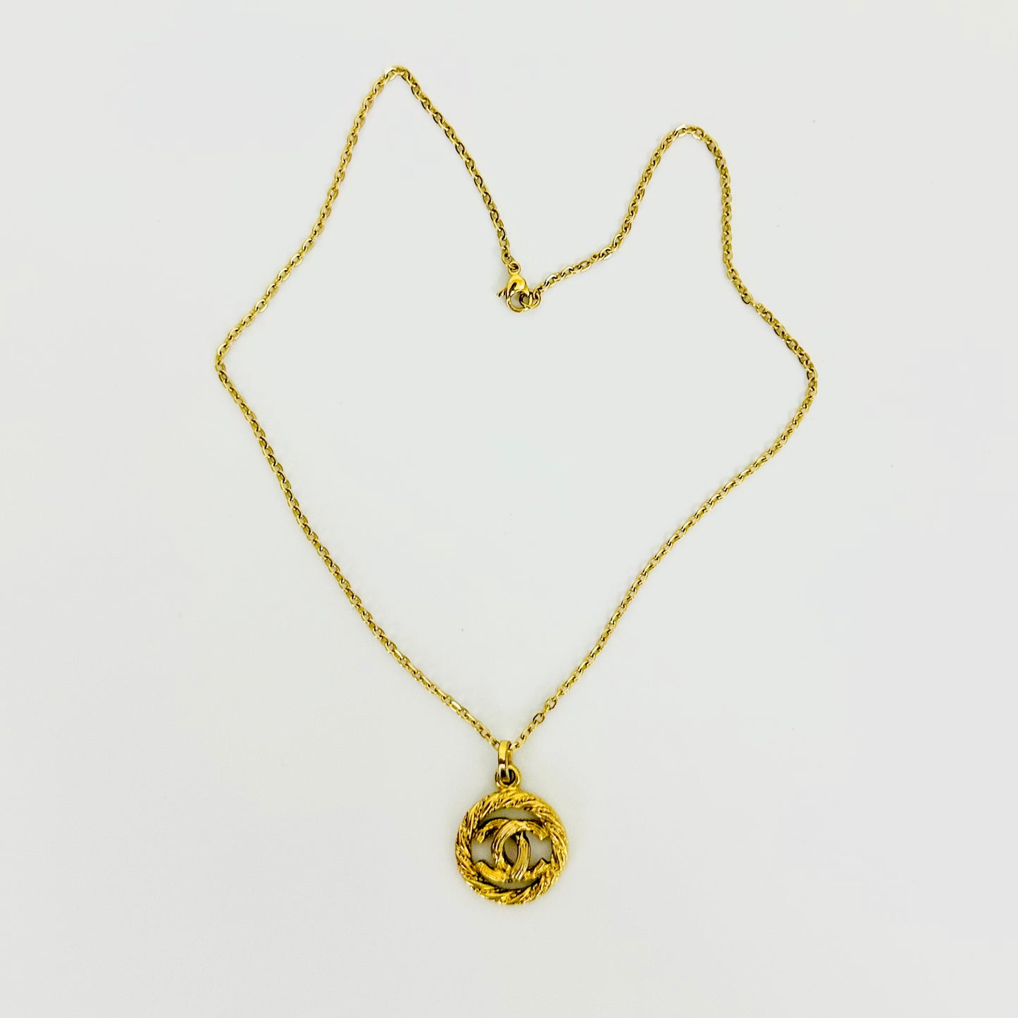 Chanel Giant Spiral CC Monogram Logo Signature Classic Gold Vintage Necklace