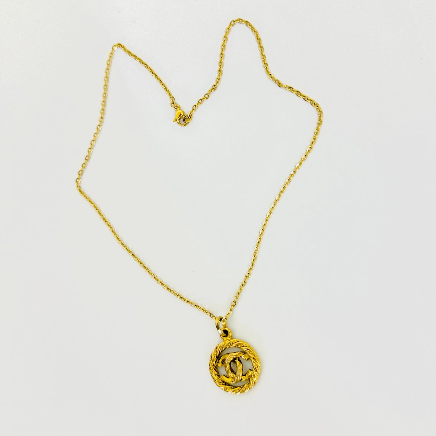 Chanel Giant Spiral CC Monogram Logo Signature Classic Gold Vintage Necklace