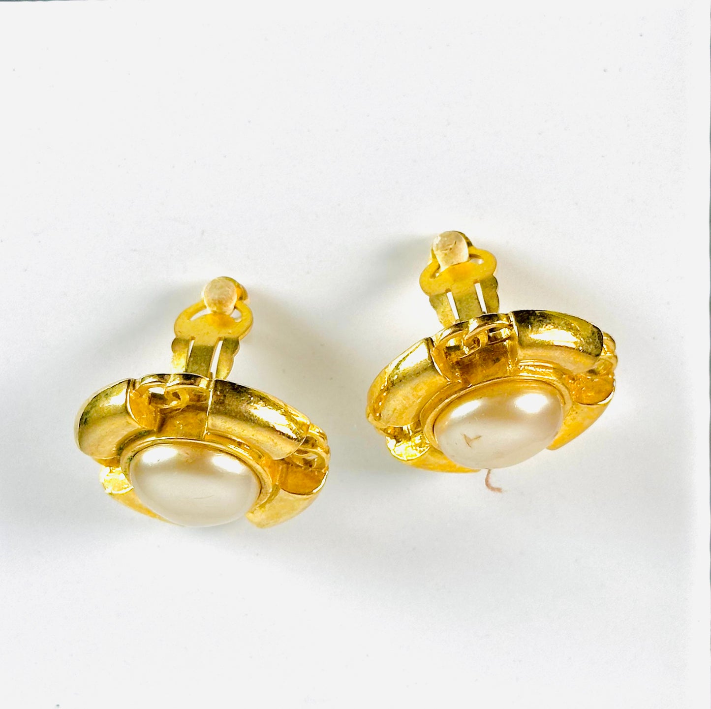 Chanel Gold Giant CC Monogram Logo Large Round Vintage Clip On Earrings