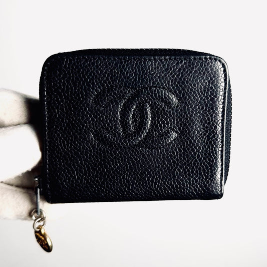 Chanel Black GHW CC Giant Monogram Logo Caviar Vintage Compact Zippy Zip Around Coin Purse Pouch Wallet 4s