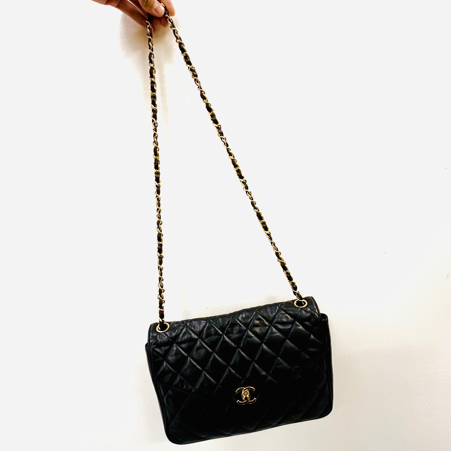 Chanel Black GHW Envelope CC Logo Medium Classic Flap Quilted Lambskin Turnlock Vintage Shoulder Sling Bag 0s