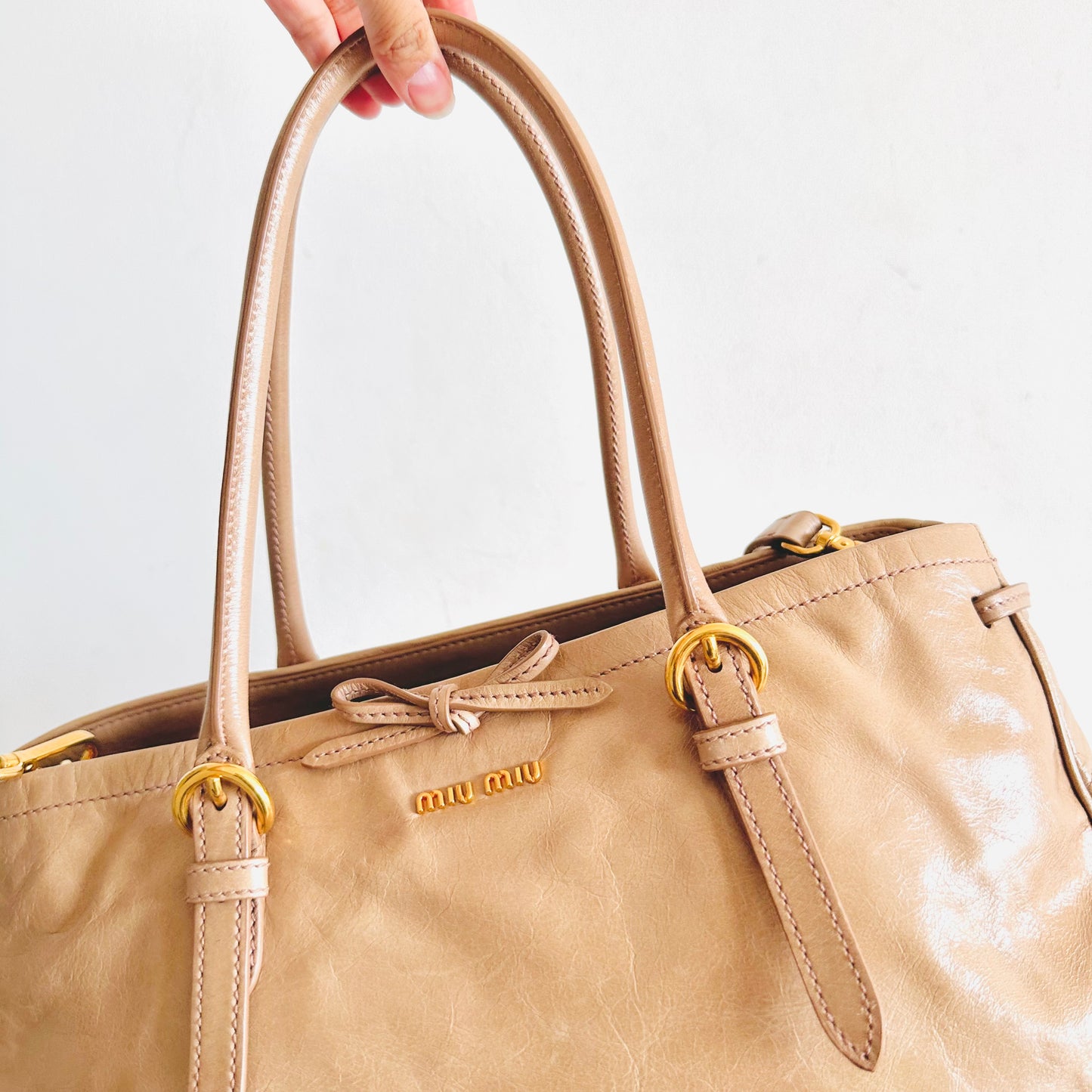 Miu Miu Blush Powder Pink GHW Vitello Shine Leather Classic Logo 2-Way Shopper Shoulder Sling Tote Bag