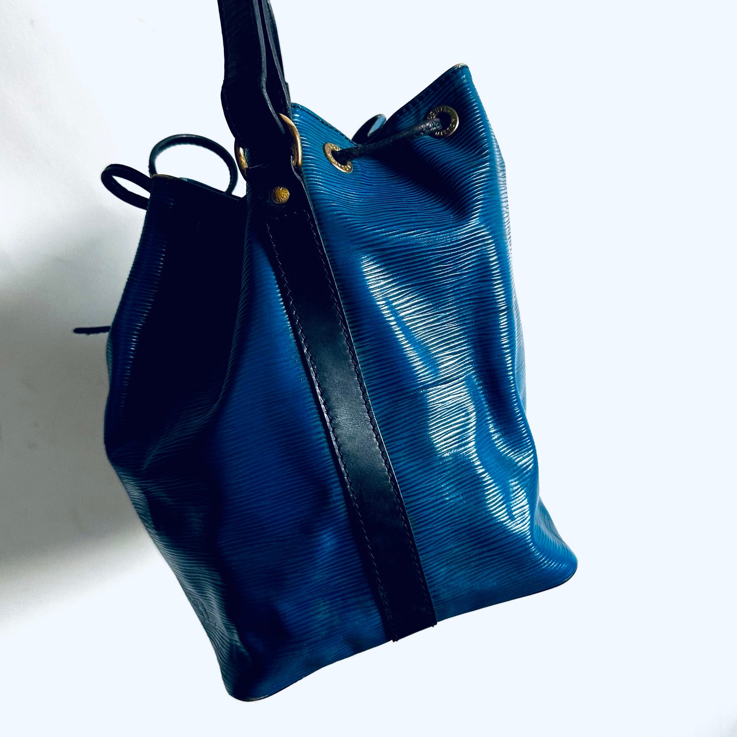 Louis Vuitton LV Blue / Black GHW Epi Leather Petit Noe Bucket Logo Shoulder Sling Tote Bag