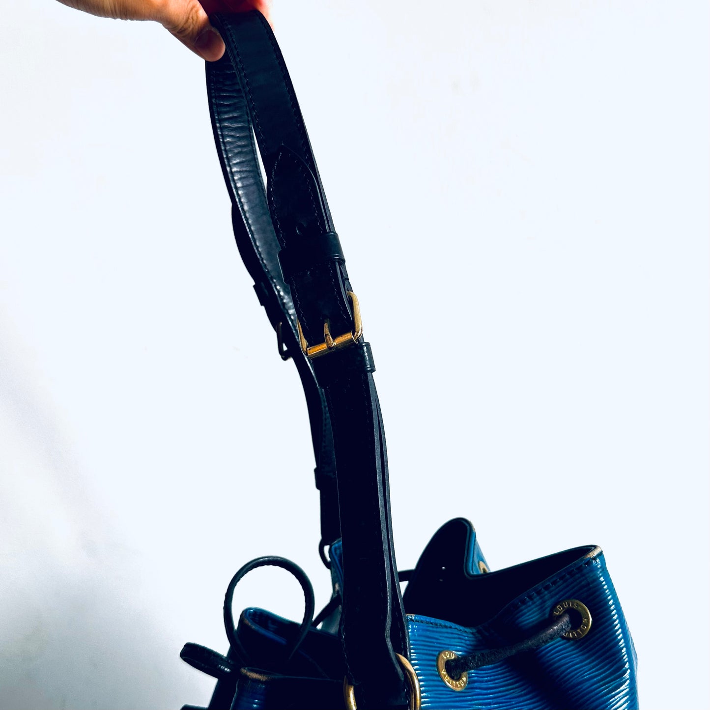 Louis Vuitton LV Blue / Black GHW Epi Leather Petit Noe Bucket Logo Shoulder Sling Tote Bag