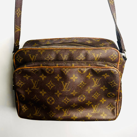 Louis Vuitton LV Nile Reporter Monogram Logo GHW Camera Messenger Shoulder Sling Bag