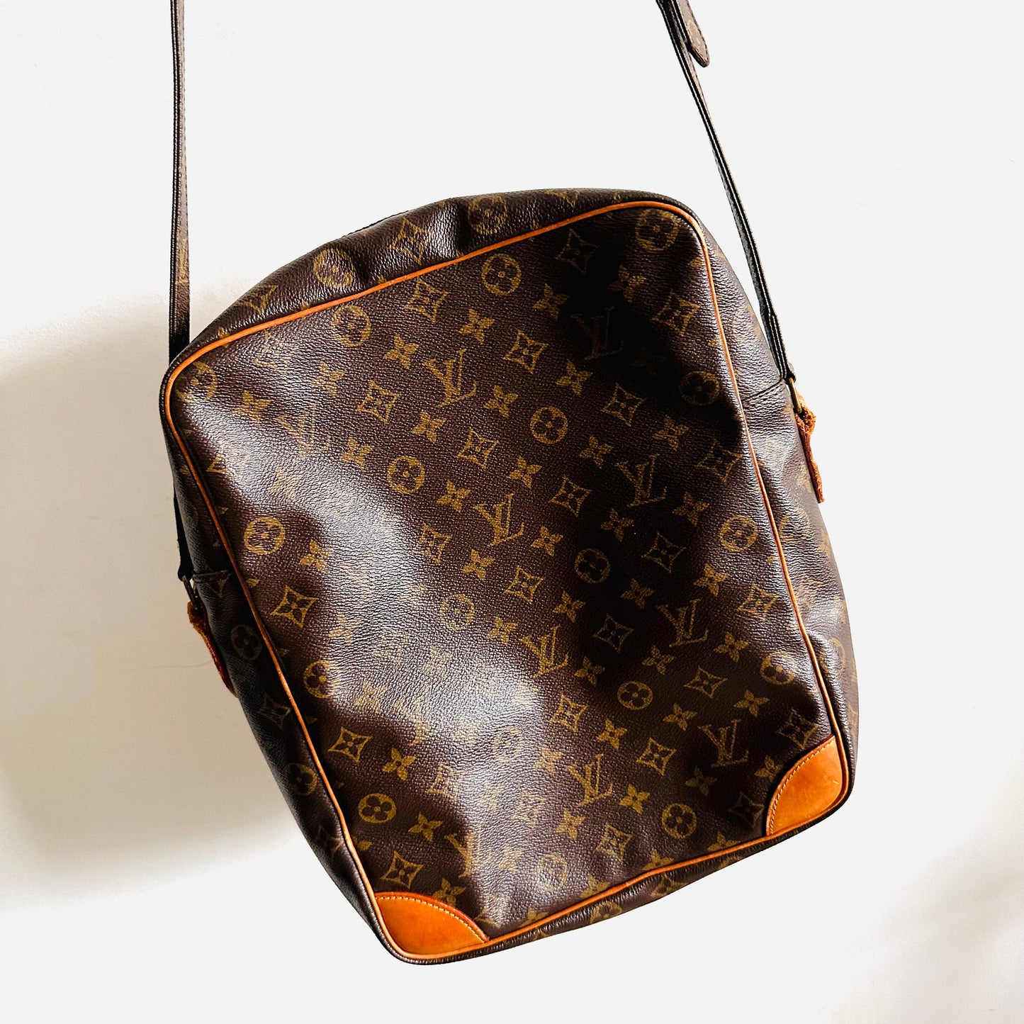 Louis Vuitton LV Marso Danube Monogram Logo GHW Camera Messenger Shoulder Sling Bag