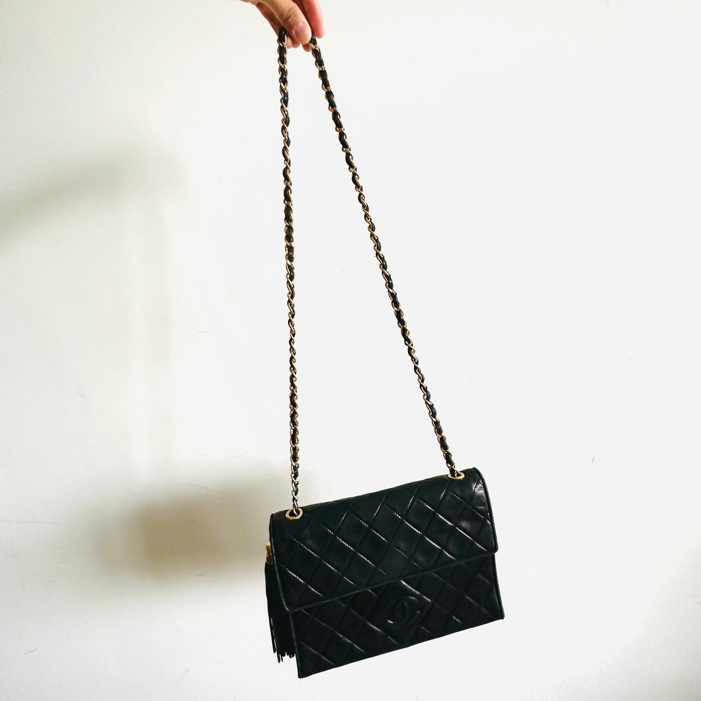 Chanel Black GHW Quilted Lambskin CC Logo Vintage Flap Shoulder Sling Bag 1s with Tassel Fringe