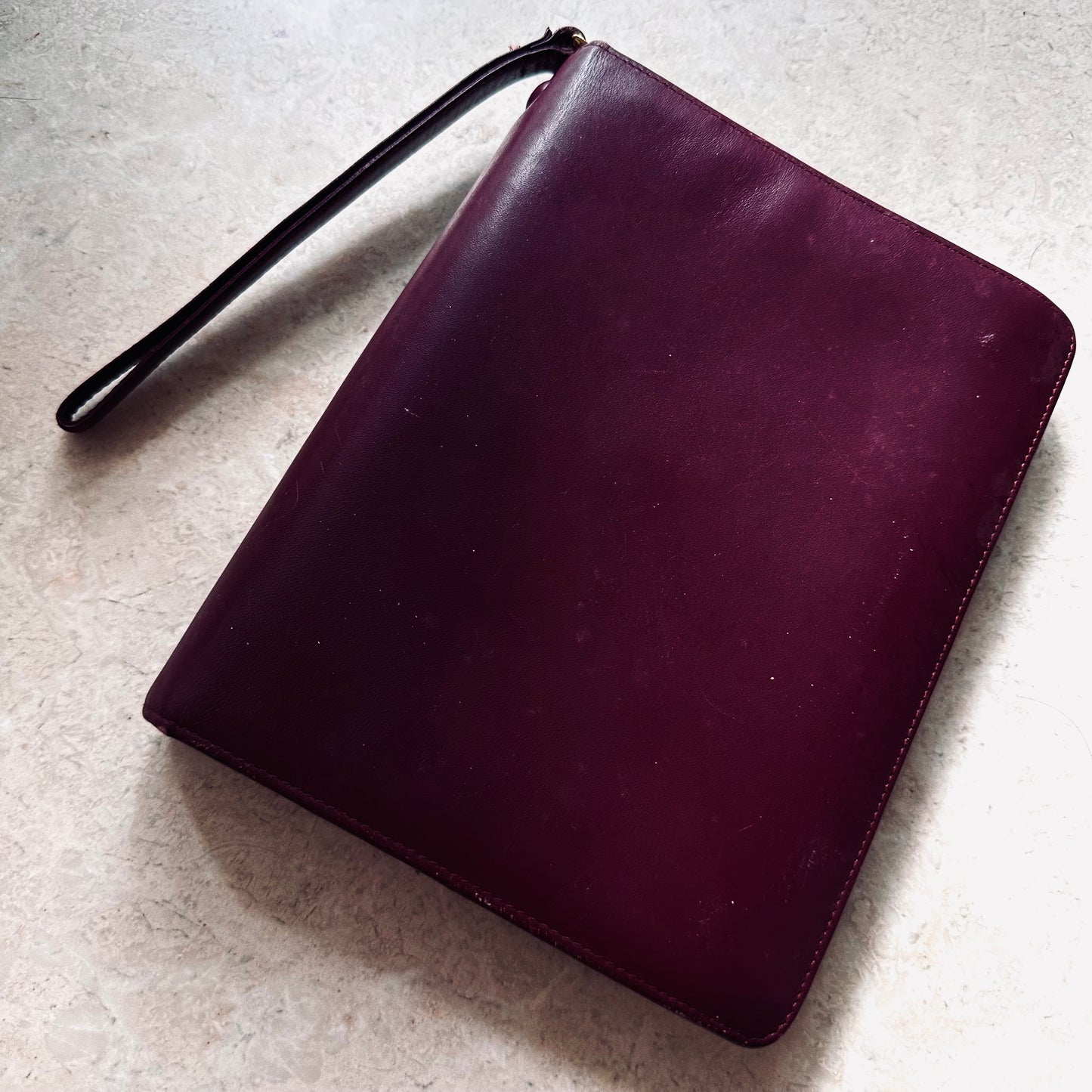 Cartier Must / Mast de Cartier Burgundy Red Maroon GHW Smooth Leather Flap Wrislet Pouch Clutch Case