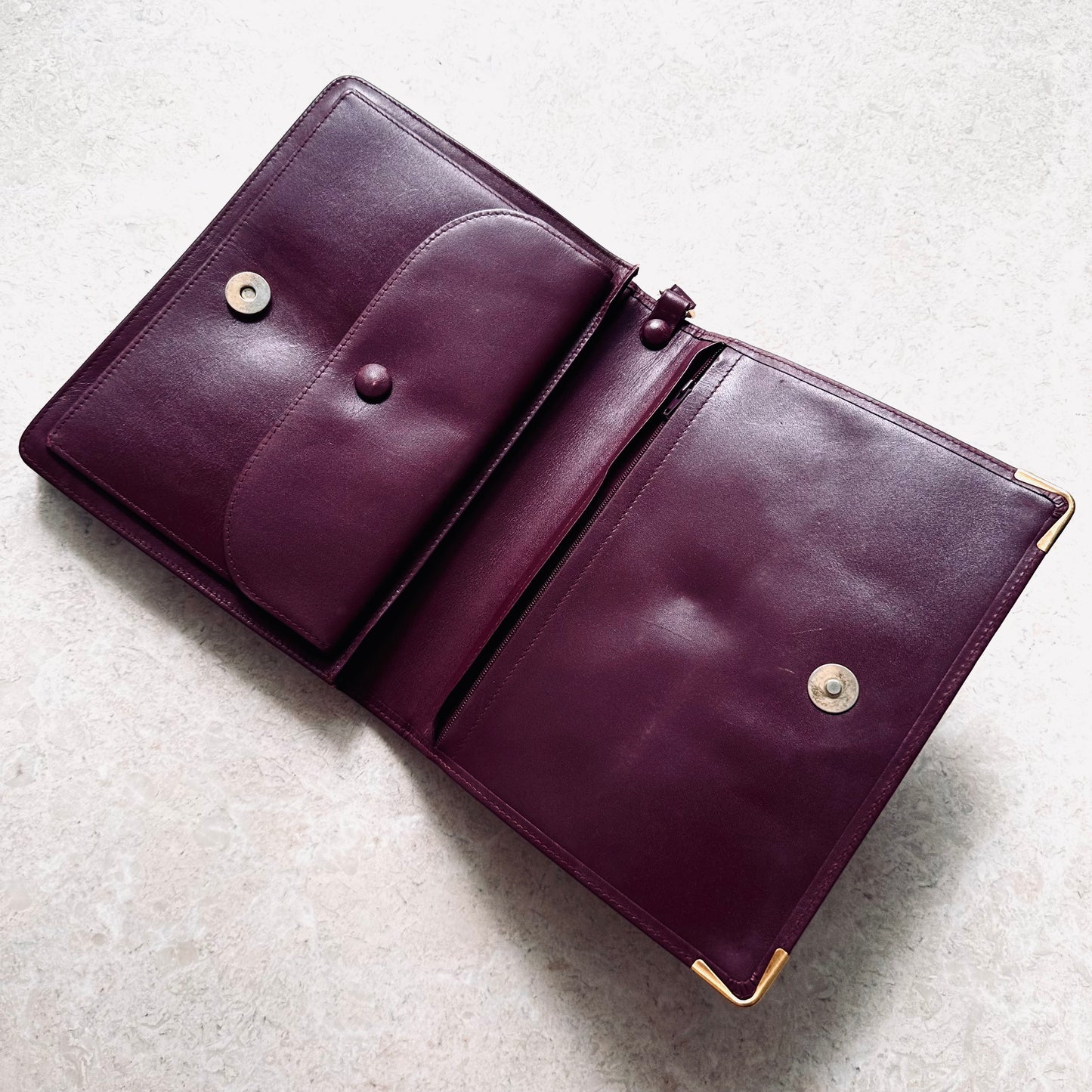 Cartier Must / Mast de Cartier Burgundy Red Maroon GHW Smooth Leather Flap Wrislet Pouch Clutch Case