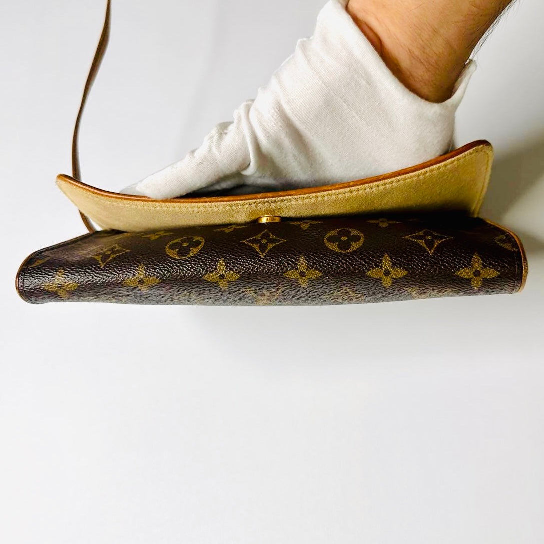 Louis Vuitton LV Pochette Twin GM Monogram Logo GHW Shoulder Sling Bag Clutch Pouch
