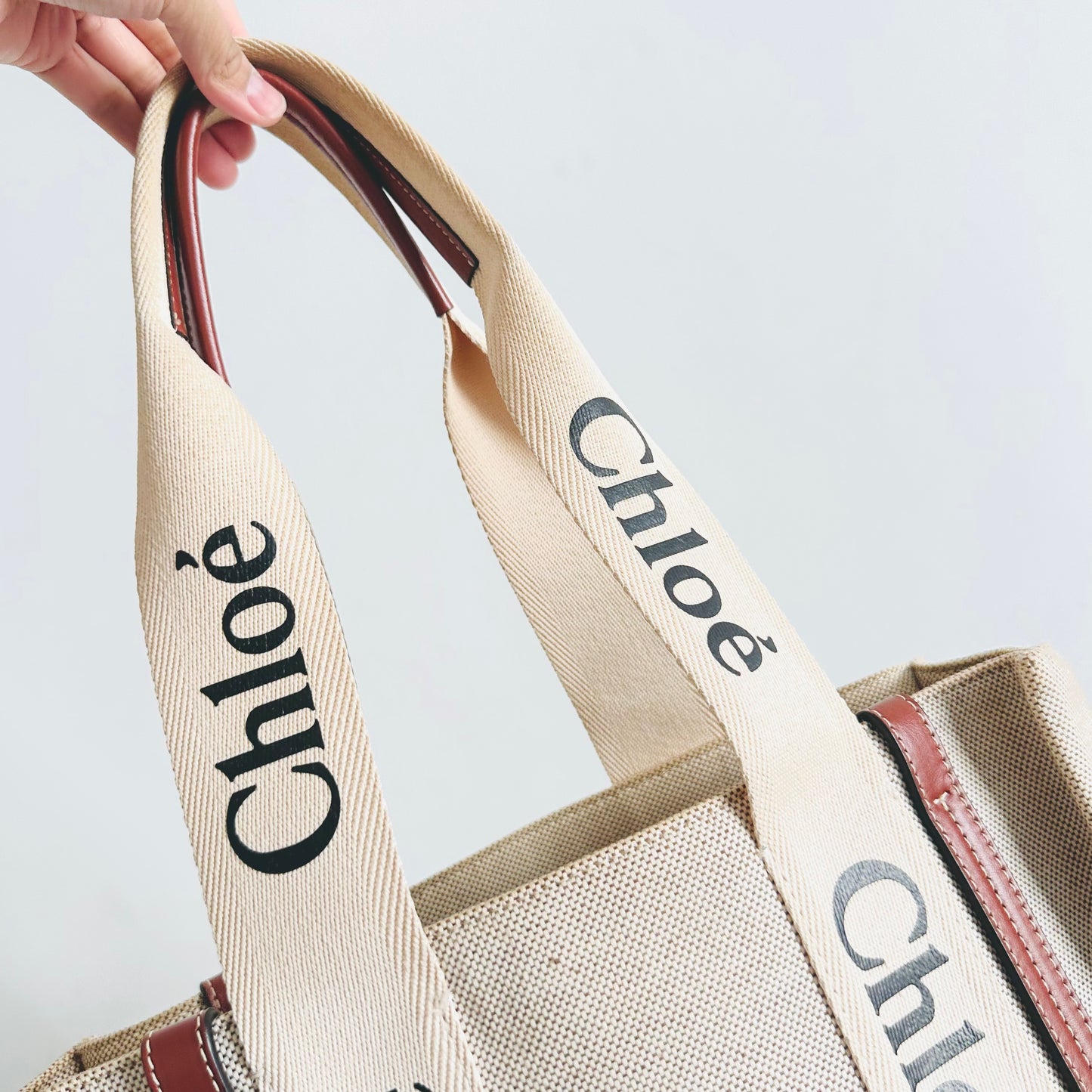 Chloe Medium Woody Beige / Tan Brown Monogram Logo Shopper Shoulder Tote Bag