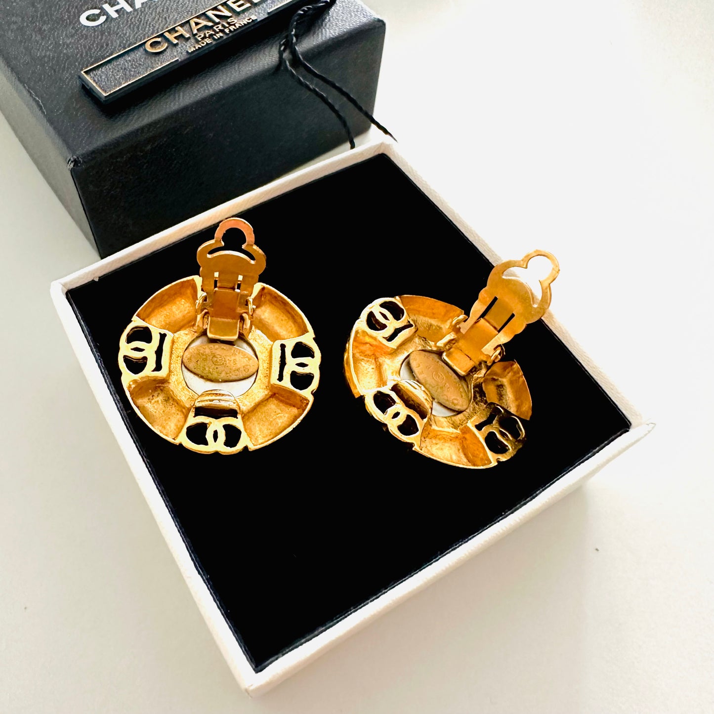 Chanel CC Logo Signature Monogram Logo Classic Gold & Pearls Large Clip On Vintage Earrings