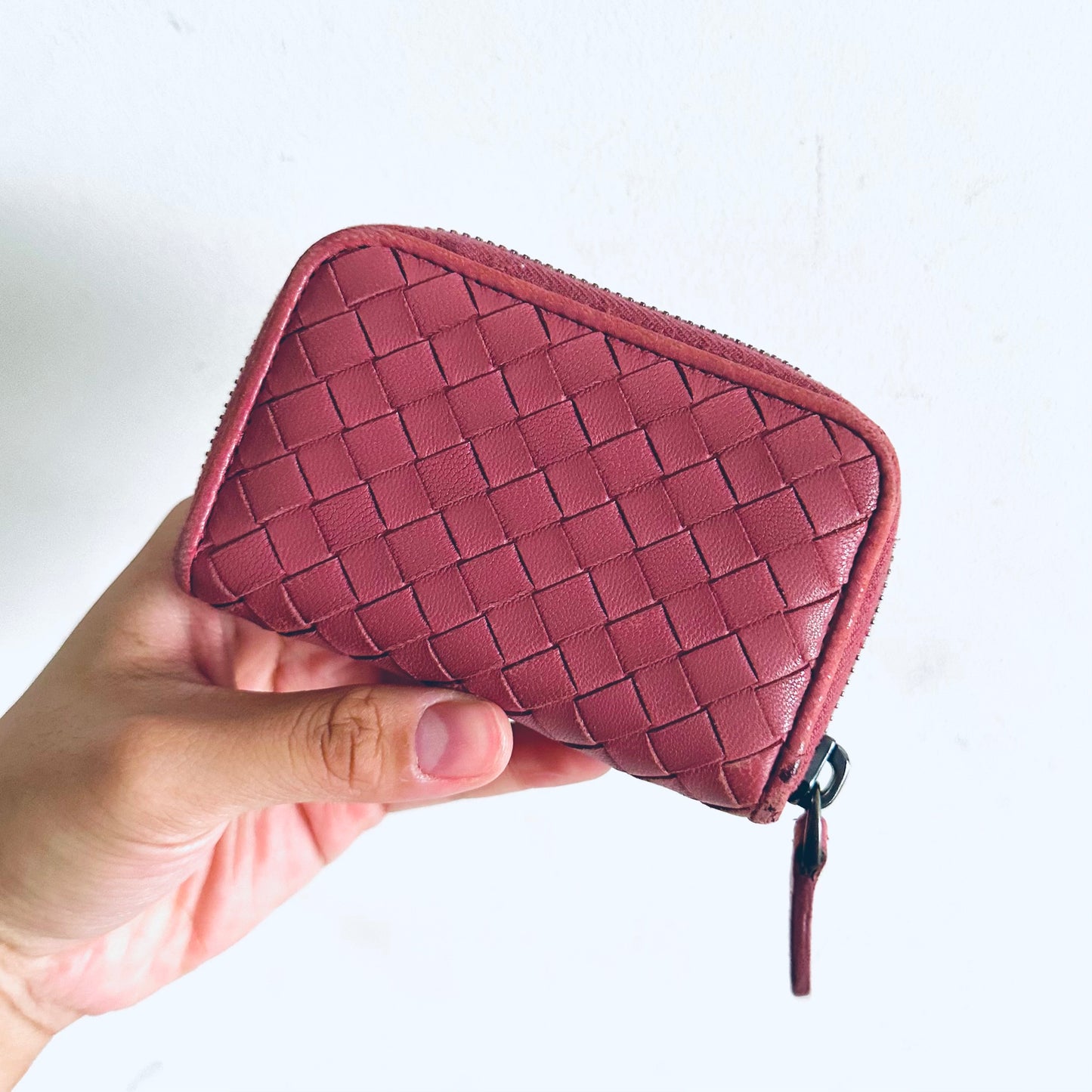 Bottega Veneta BV Intrecciato Mauve Rose GHW Nappa Woven Leather Zippy Zip Around Compact Purse Wallet