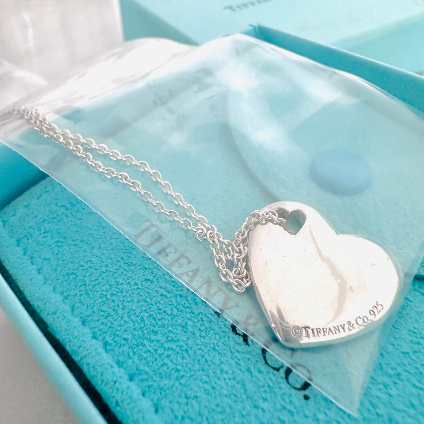 Tiffany & Co T&C Heart Pendant Classic 925 Sterling Silver Chain Necklace