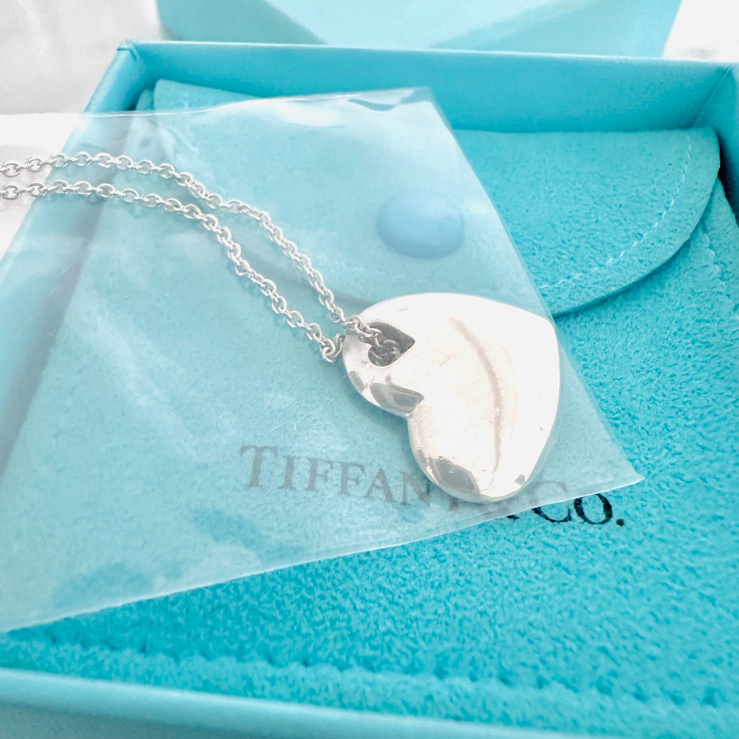 Tiffany & Co T&C Heart Pendant Classic 925 Sterling Silver Chain Necklace