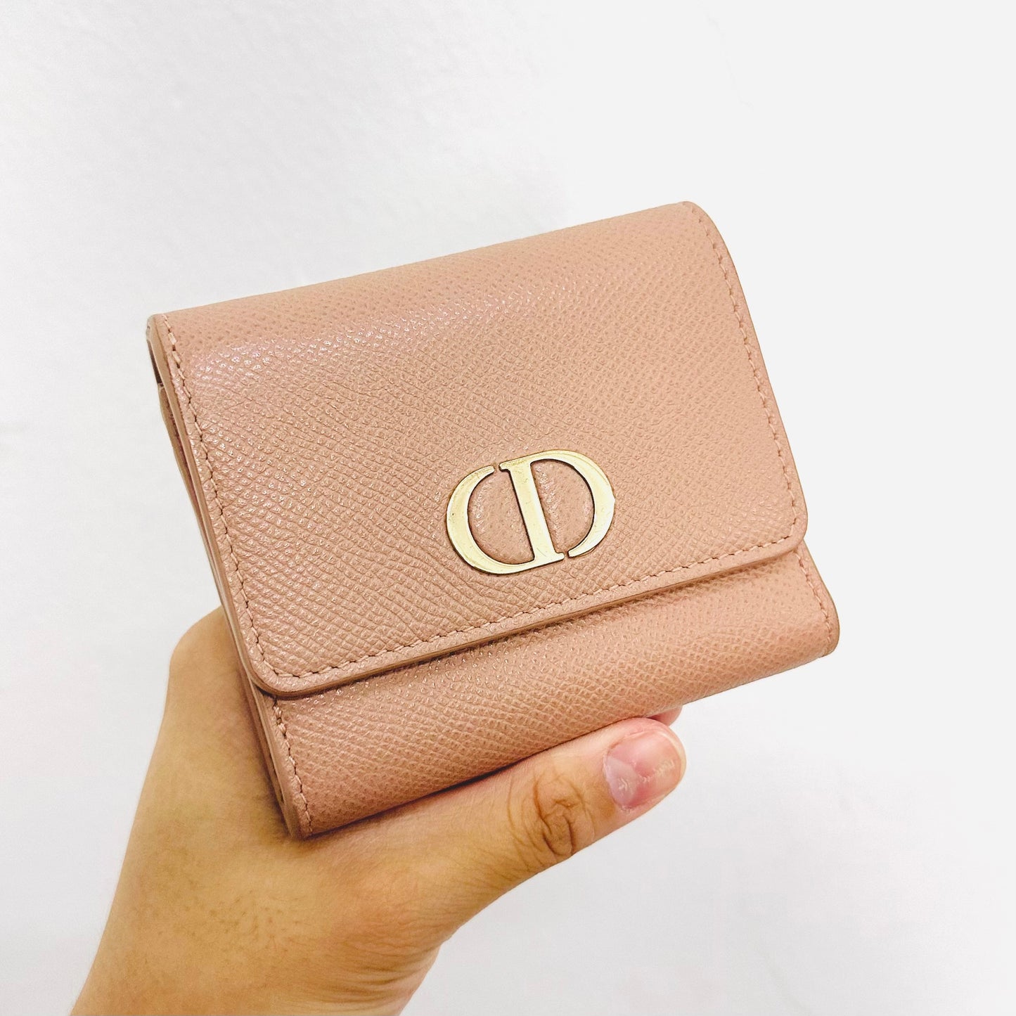 Christian Dior CD 30 Montaigne Medium Lotus Blush Pink GHW Grained Calfskin Monogram Logo Flap Compact Trifold Wallet