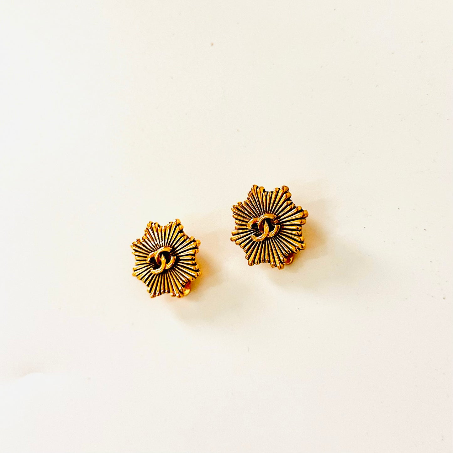 Chanel Giant CC Signature Logo Classic Gold Star Snowflake Clip On Vintage Earrings