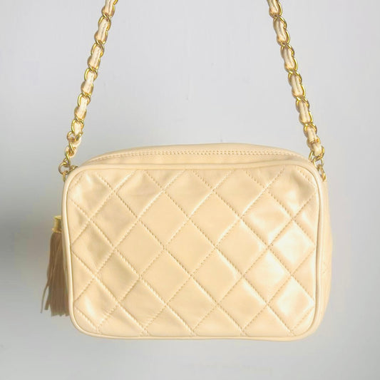 Chanel Cream Beige GHW Quilted Lambskin CC Monogram Logo Tassel Fringe Vintage Zip Camera Chain Shoulder Sling Bag 0s