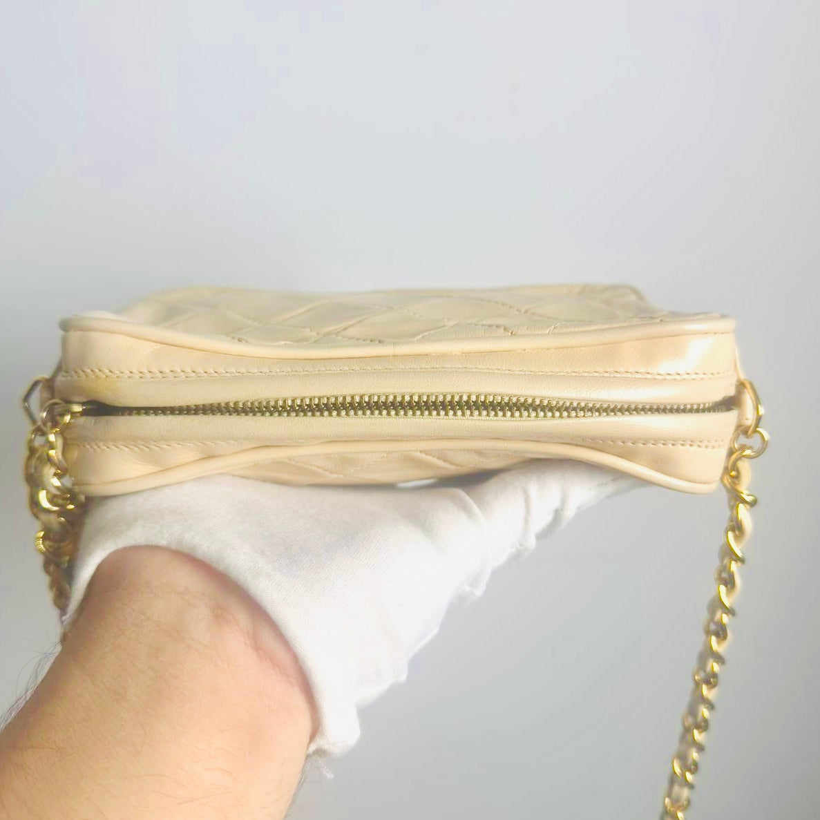 Chanel Cream Beige GHW Quilted Lambskin CC Monogram Logo Tassel Fringe Vintage Zip Camera Chain Shoulder Sling Bag 0s