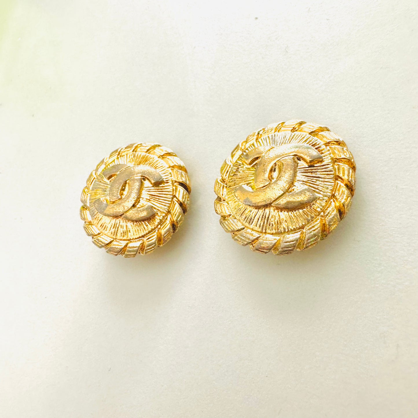 Chanel Giant CC Logo Spiral Signature Classic Large Round Gold Vintage Clip On Earrings