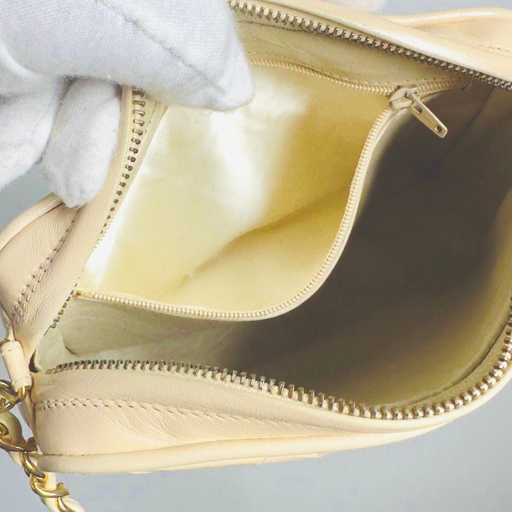 Chanel Cream Beige GHW Quilted Lambskin CC Monogram Logo Tassel Fringe Vintage Zip Camera Chain Shoulder Sling Bag 0s