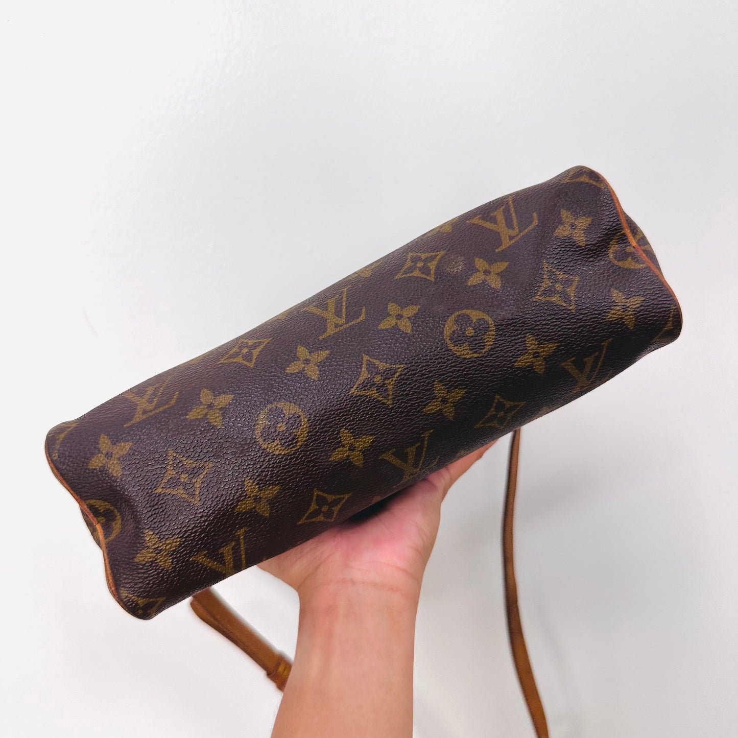 Louis Vuitton LV Tulle Lee Monogram Logo GHW Camera Shoulder Sling Bag