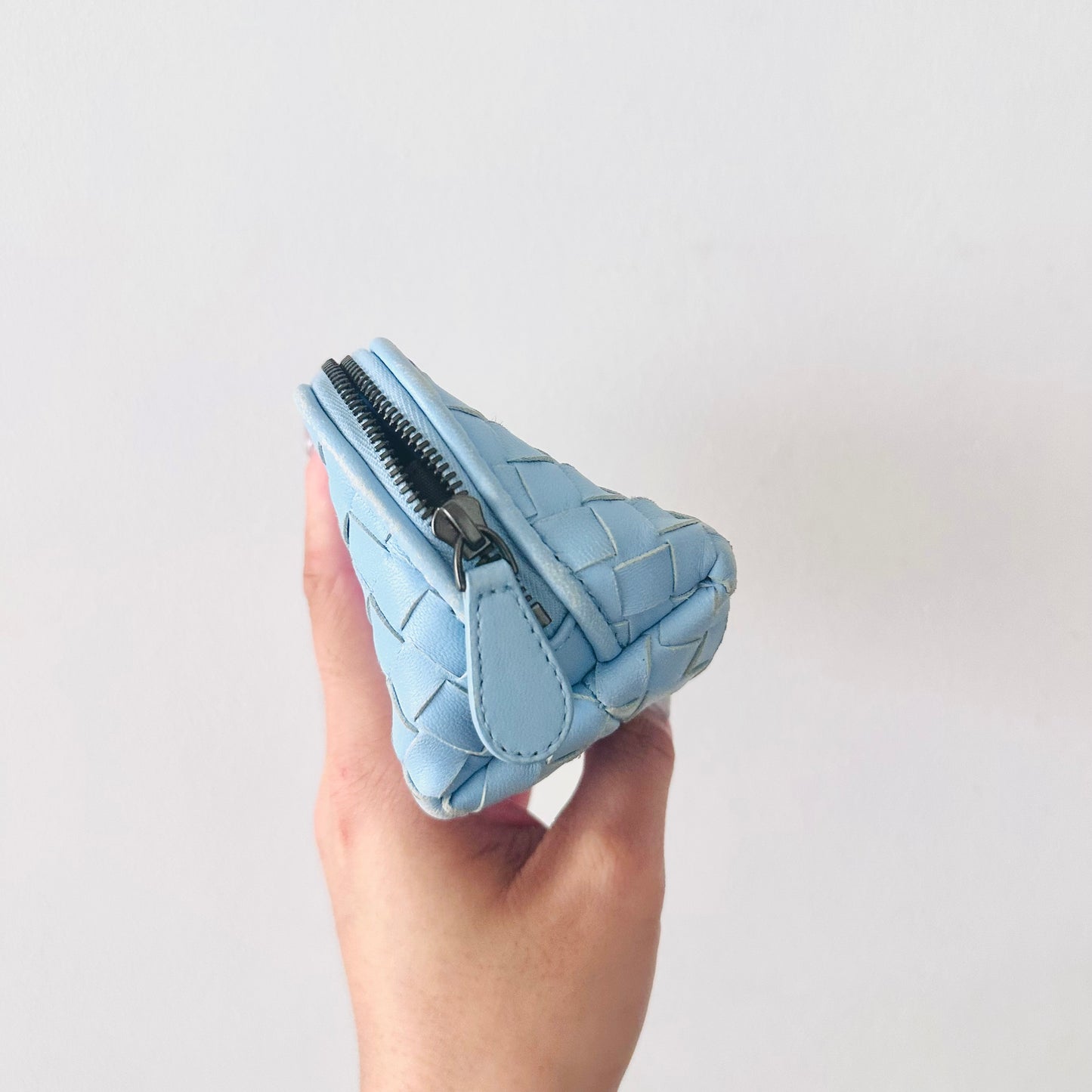 Bottega Veneta BV Sky Blue Intrecciato Nappa Woven Leather Zip Cosmetic Toiletry Pouch Clutch Case