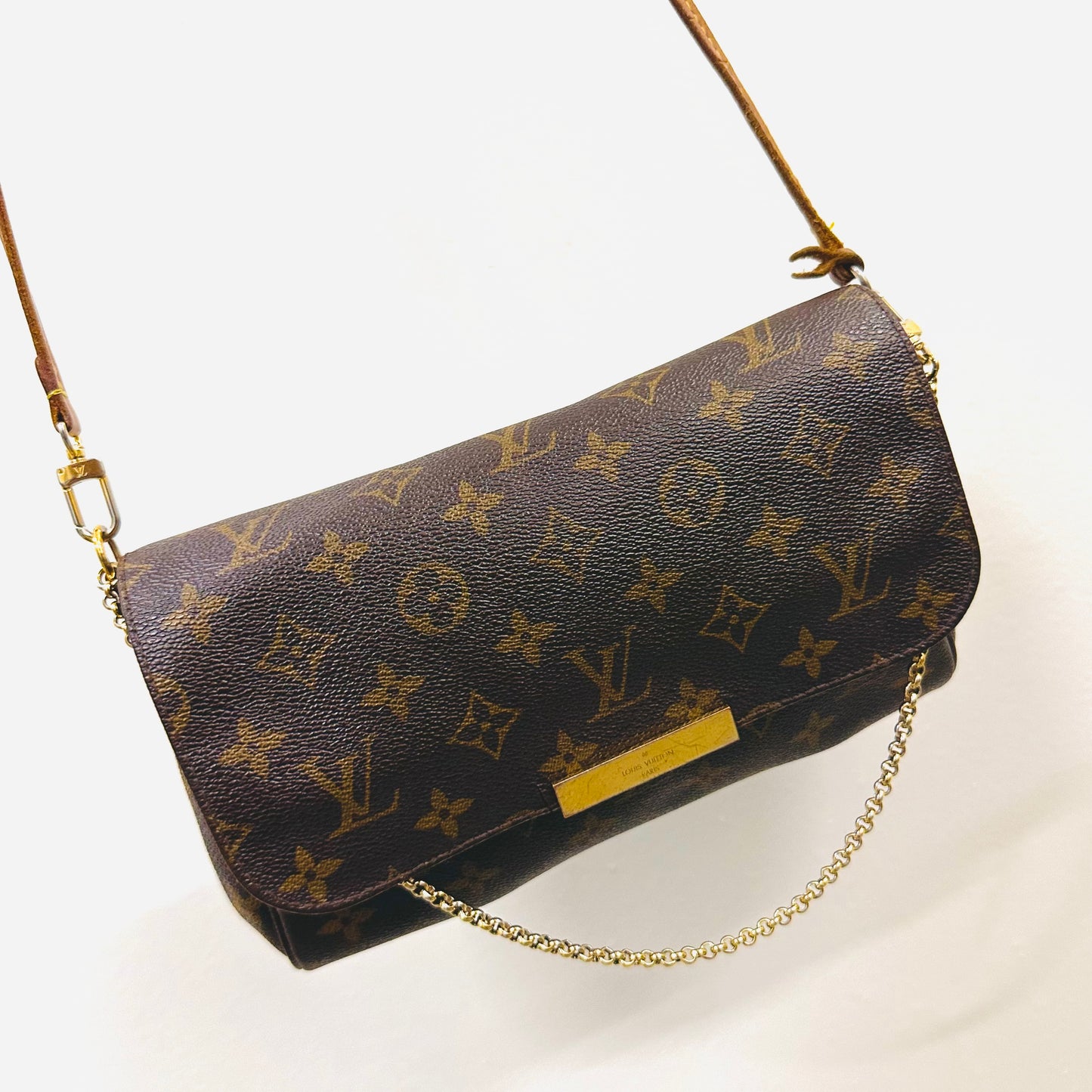 Louis Vuitton LV Favourite Monogram Logo GHW 2-Way Flap Shoulder Sling Pochette Accessories Accessoires Chain Bag