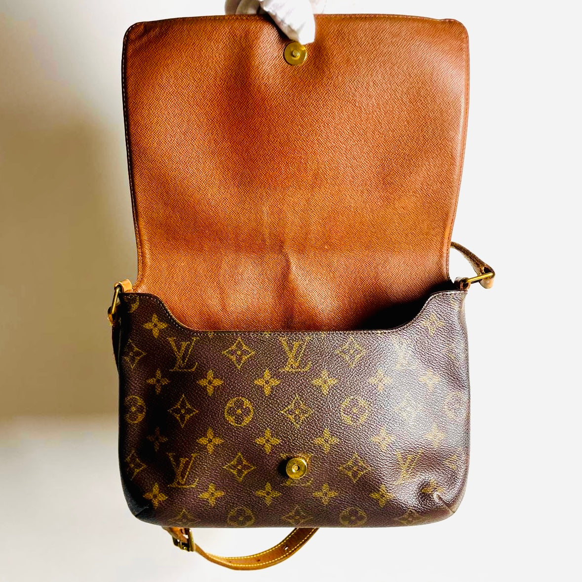 Louis Vuitton LV Musette Tango Flap Monogram Logo GHW Shoulder Sling Bag