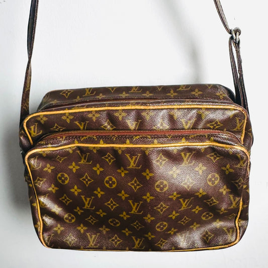 Louis Vuitton LV Nile Reporter Monogram Logo GHW Camera Messenger Shoulder Sling Bag