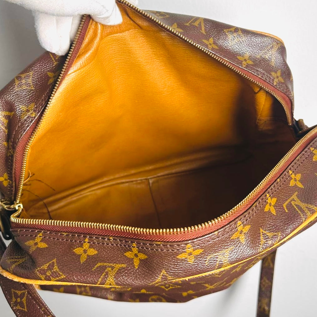 Louis Vuitton LV Nile Reporter Monogram Logo GHW Camera Messenger Shoulder Sling Bag