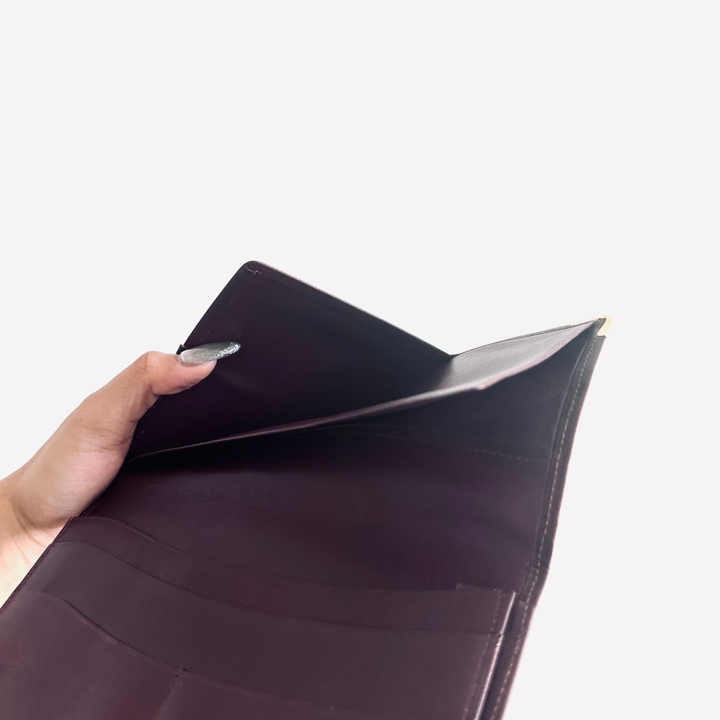 Cartier Must / Mast de Cartier Maroon Burgundy GHW Smooth Leather Bifold Long Wallet