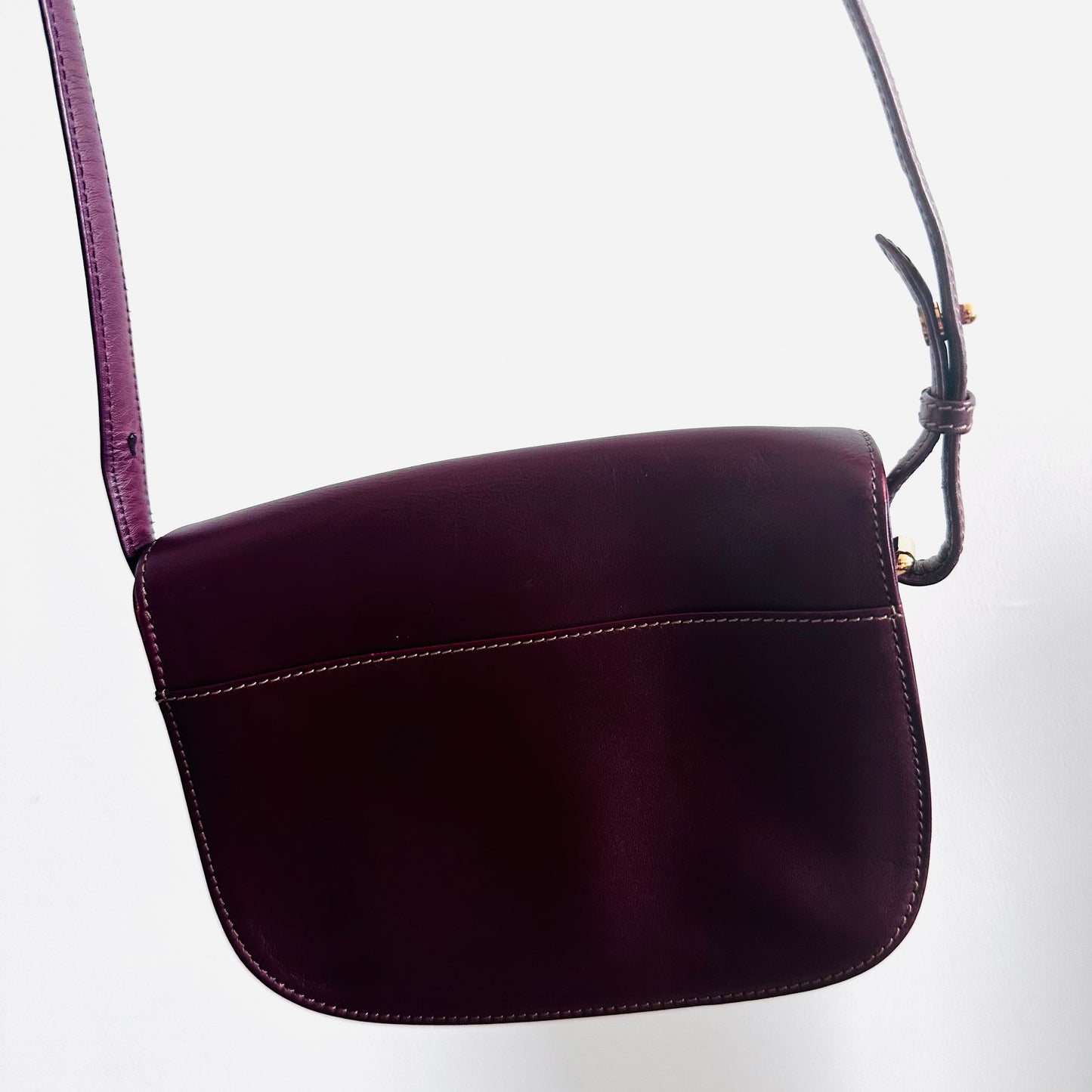 Cartier Must / Mast de Cartier Burgundy Red Maroon GHW Smooth Leather Flap Shoulder Sling Bag