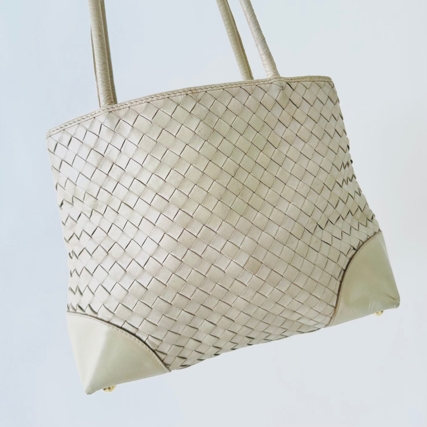 Bottega Veneta BV Intrecciato Cream White GHW Woven Leather Shopper Shoulder Tote Bag