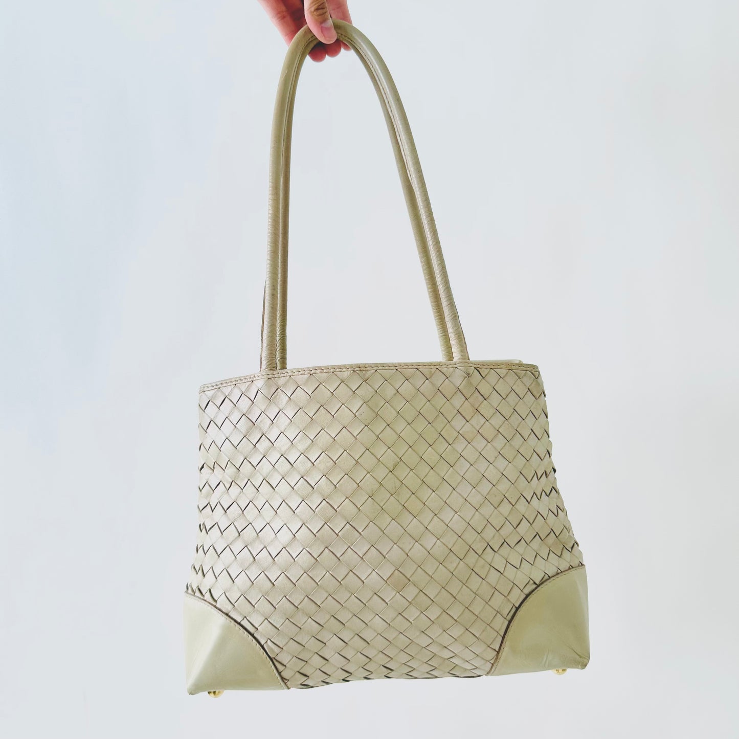 Bottega Veneta BV Intrecciato Cream White GHW Woven Leather Shopper Shoulder Tote Bag