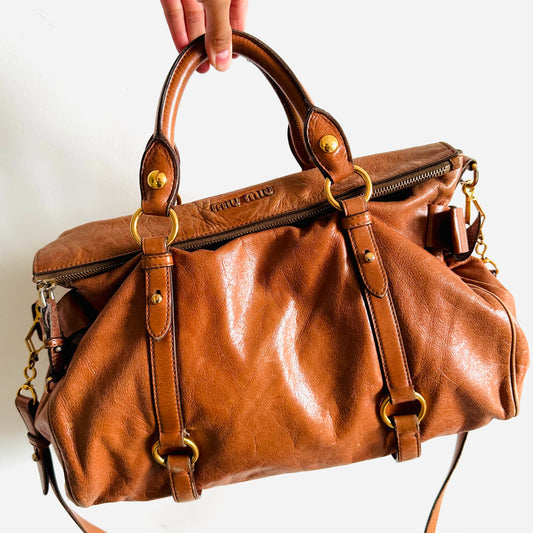 Miu Miu Caramel Brown GHW Vitello Lux Bauletto Classic Logo Shopper Shoulder Sling Tote Bag